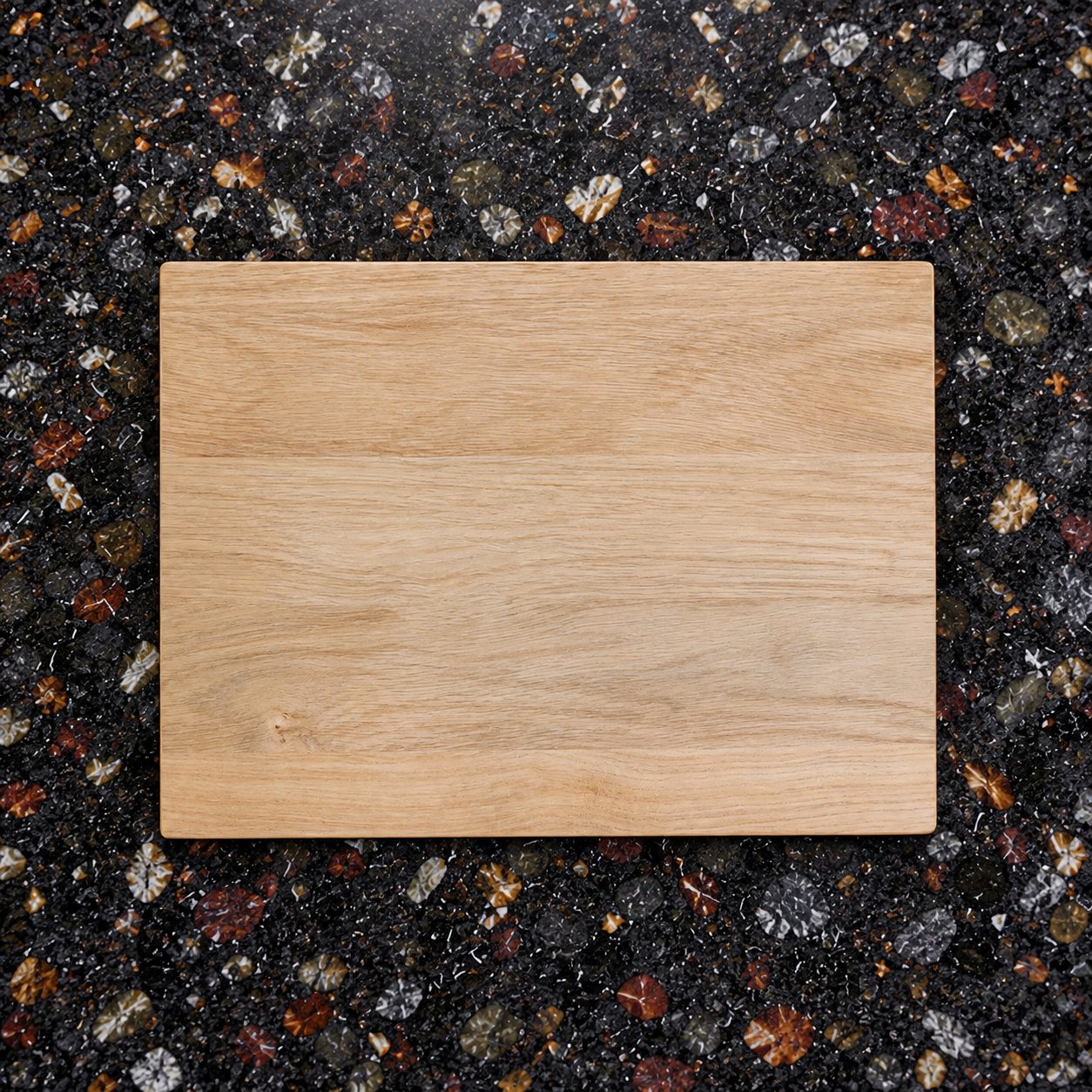 Schneidebrett aus Eiche Leimholz im Format 30 × 20 cm
